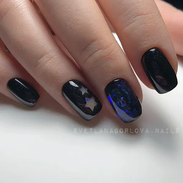 бежов маникюр