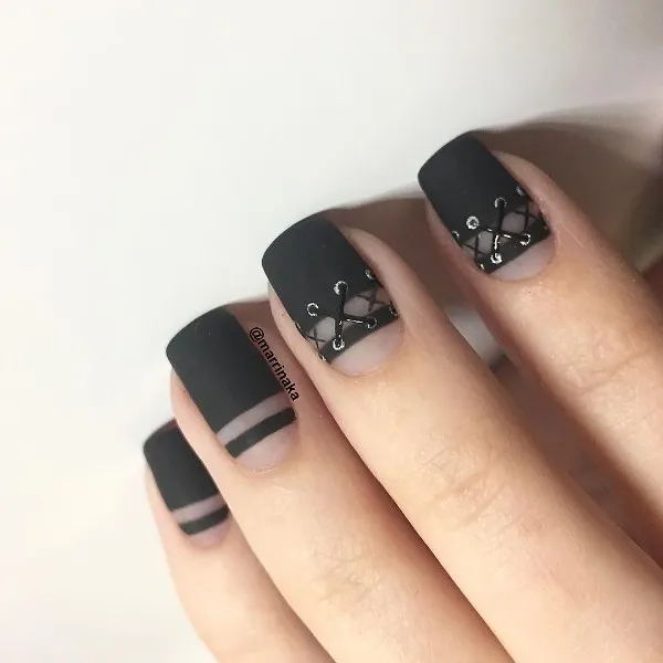 бежов маникюр