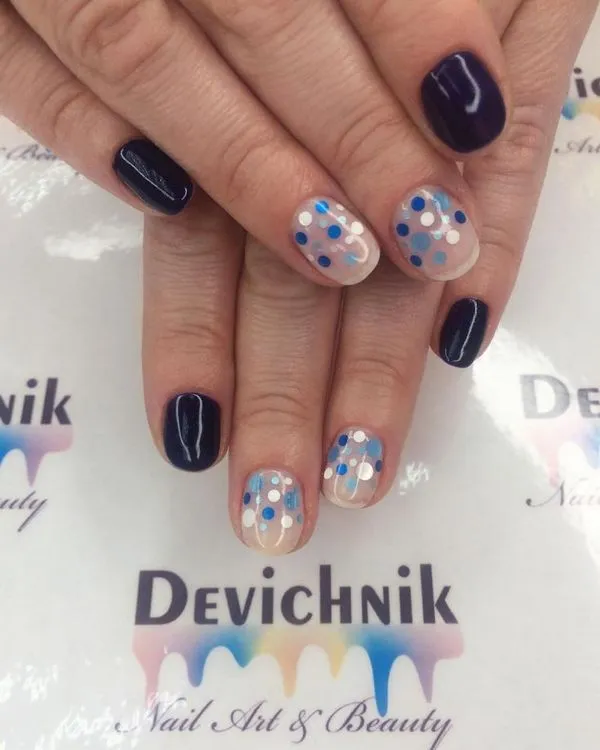 бежов маникюр