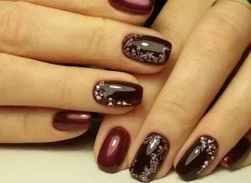 бежов маникюр