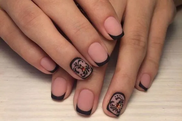Френски маникюр