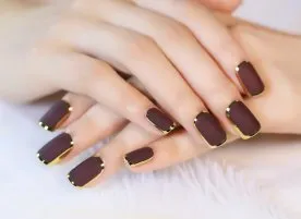 бежов маникюр