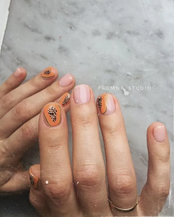 плод за маникюр