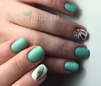 бежов маникюр