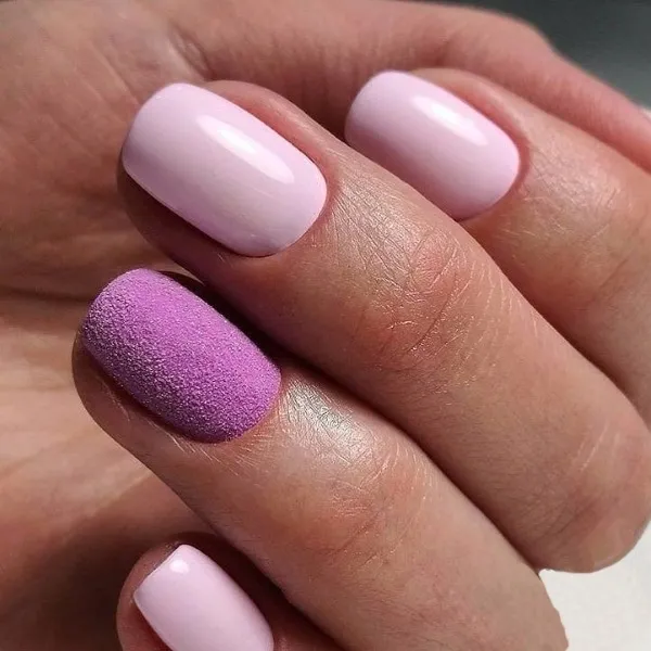 бежов маникюр