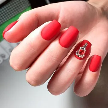 матов дизайн на ноктите 2019-2020