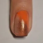 оранжев маникюр
