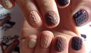 бежов маникюр