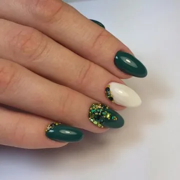 зелен френски зелени нокти