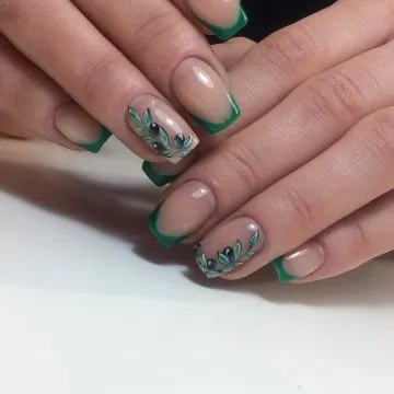 зелени нокти зелени нокти