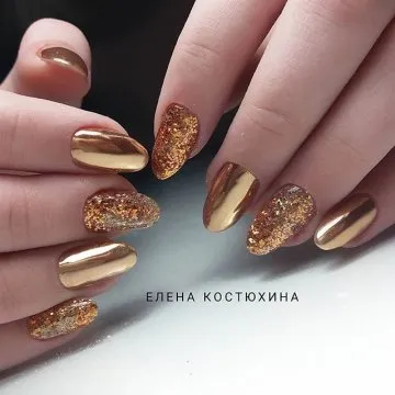 маникюр със злато