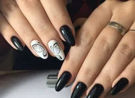 маникюр с бяло злато