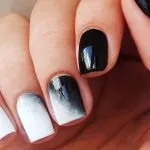 бял маникюр
