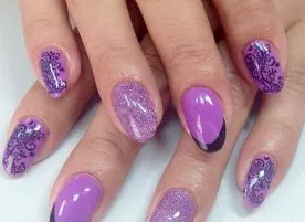 лавандулов маникюр
