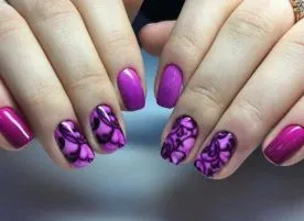 лавандулов маникюр