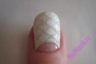 бял