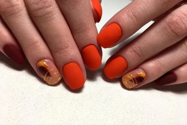 матов маникюр
