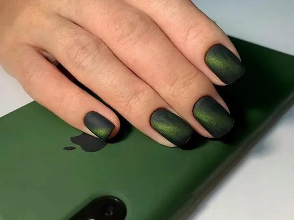 матов маникюр