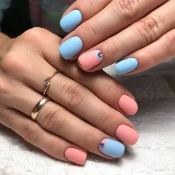лунен маникюр 2019