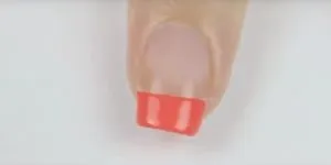 диня маникюр