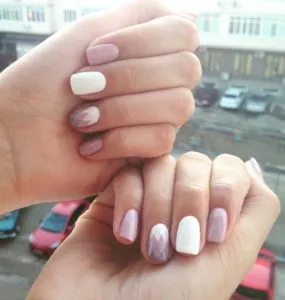 блестящ маникюр