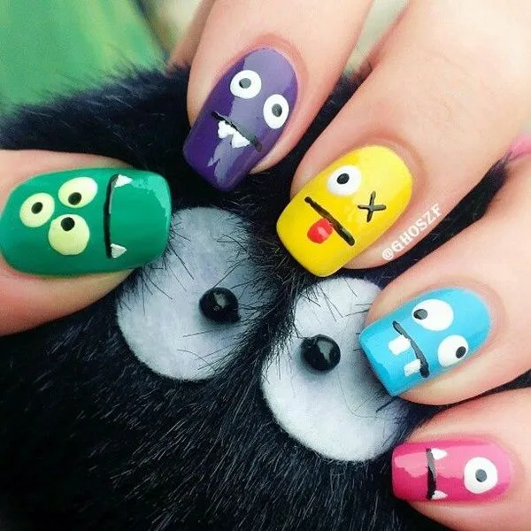 бял маникюр