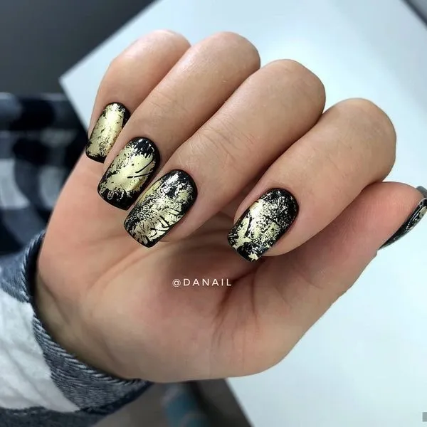 златен маникюр