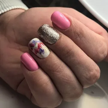 маникюр за къси нокти 2019