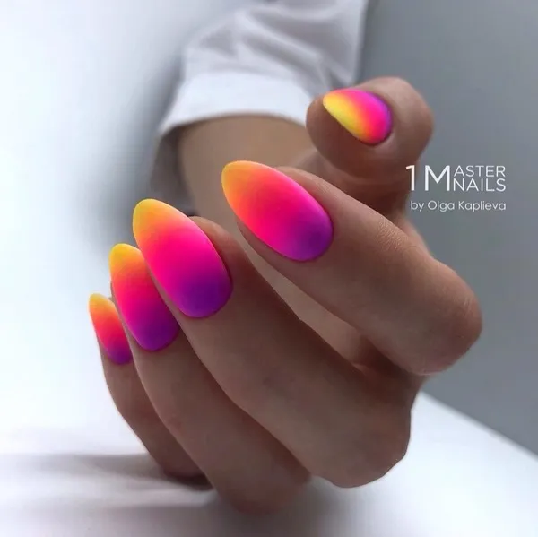 матов маникюр