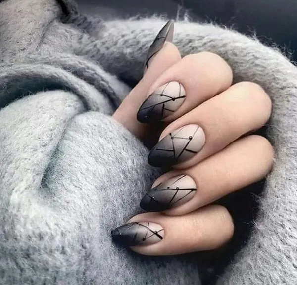 златен маникюр