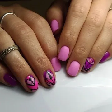 маникюр със снимка