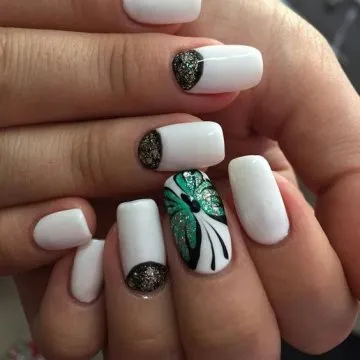 маникюр със снимка