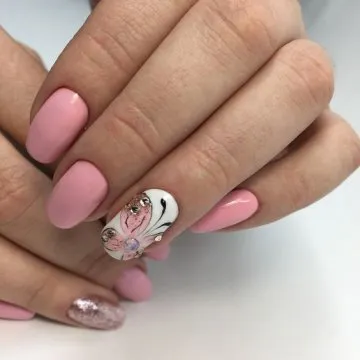 маникюр със снимка