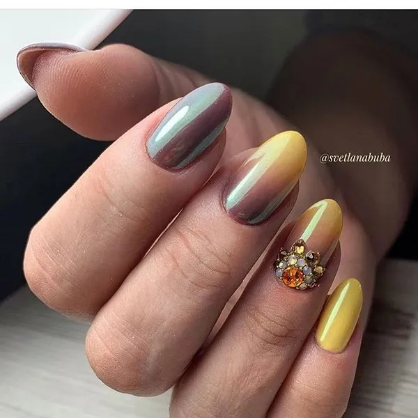 златен маникюр