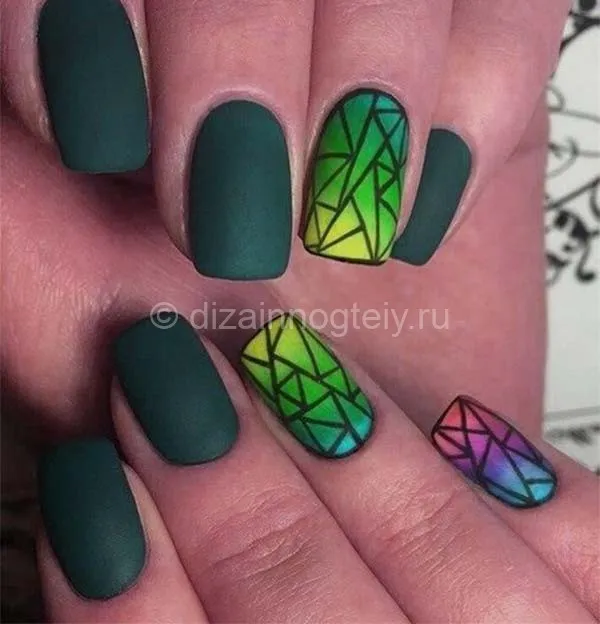 бял маникюр