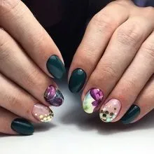 златен маникюр