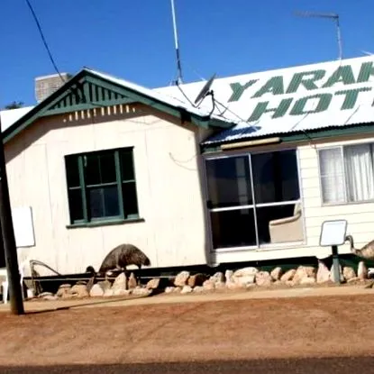 hotel madarak