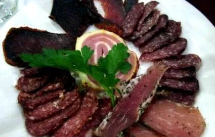 álló
