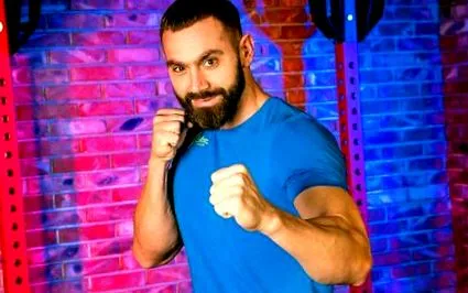 fitneszoktató