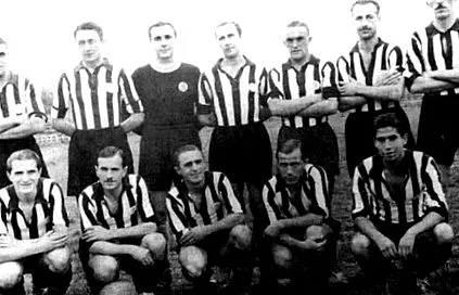 1923 október szülője