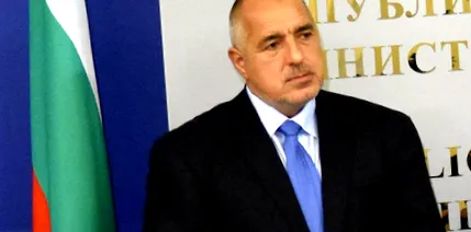 január felfüggeszti