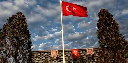 török segítségével