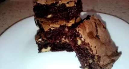 étcsokoládéval brownie
