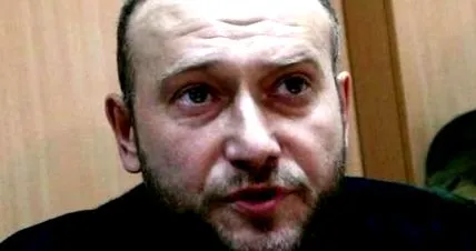 jarosz felrobbantja