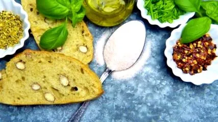 címkéjét