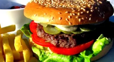 apróságok hamburgerrel