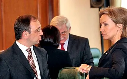 kormányzás Igazgatási kapacitás