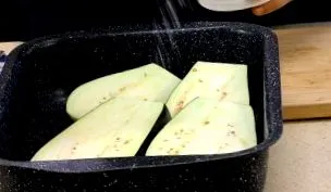 böjtös nagy darabokra