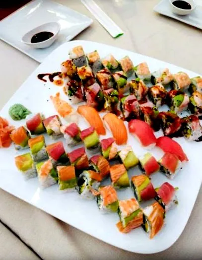 SASAGURI sushi botok -Kettőre