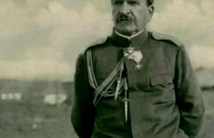eltávolították hadsereg október